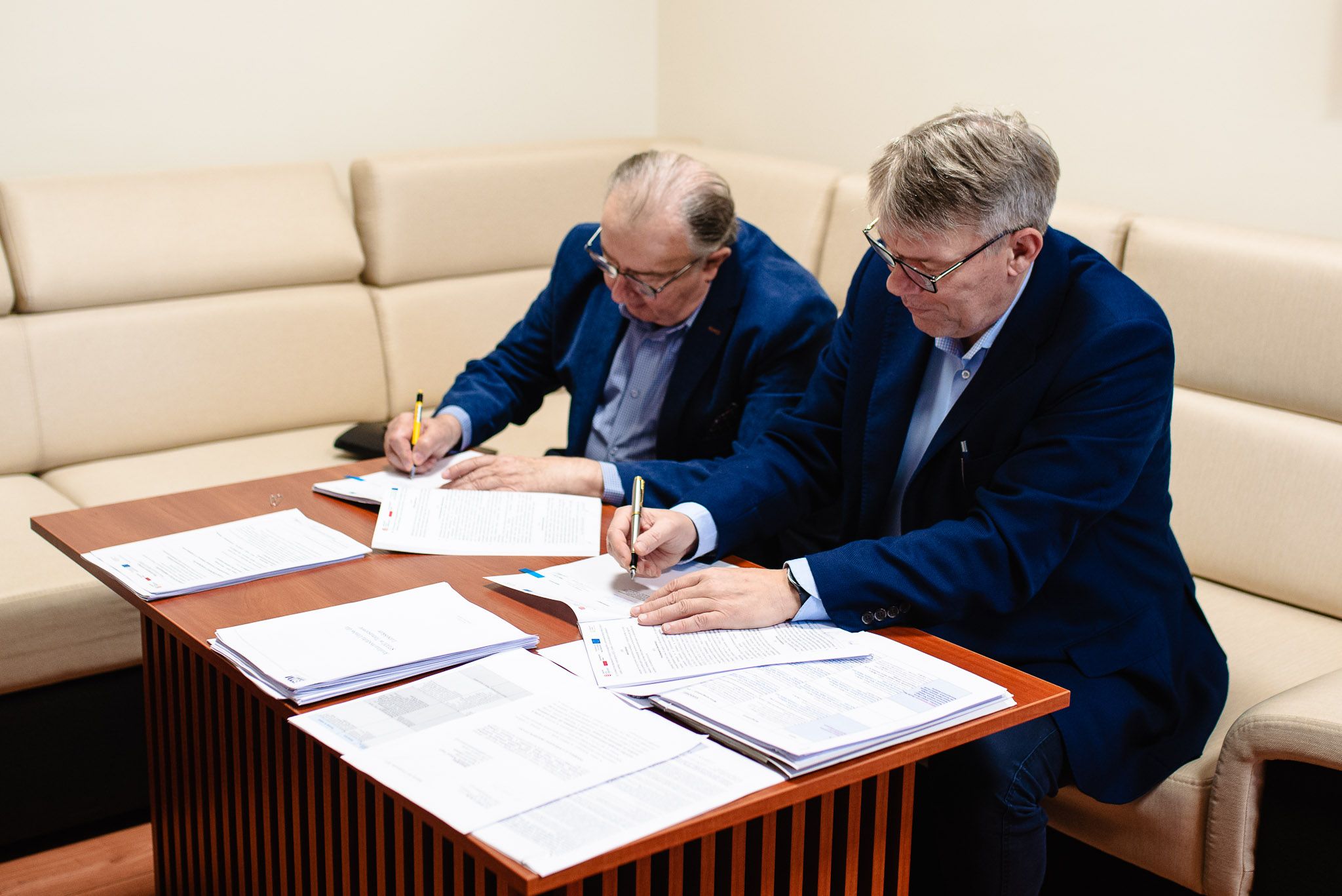 
 Rusza kolejna ważna inwestycja dla naszego szpitala!
Dziś podpisaliśmy umowę z firmą BUDIMAK ...